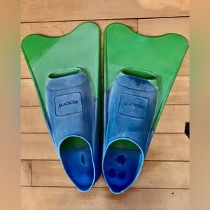 Sporti Essential Training Swim Fins (zoomers), fair condition, W7-9/M5-7